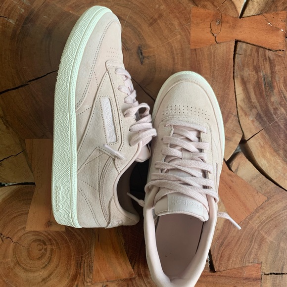 Classic Vintage Reebok’s - Picture 7 of 10